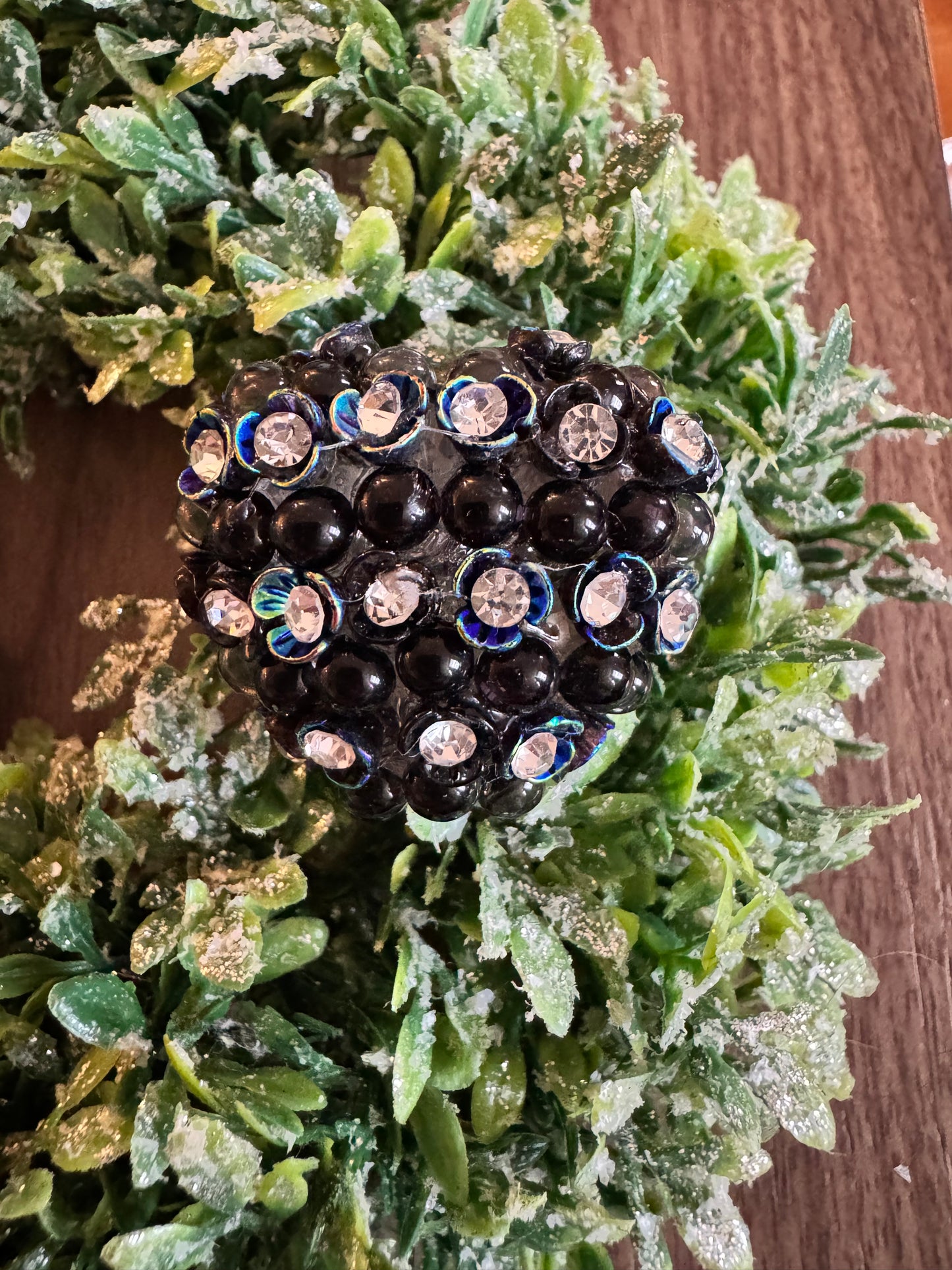 Black Flower Heart Bead