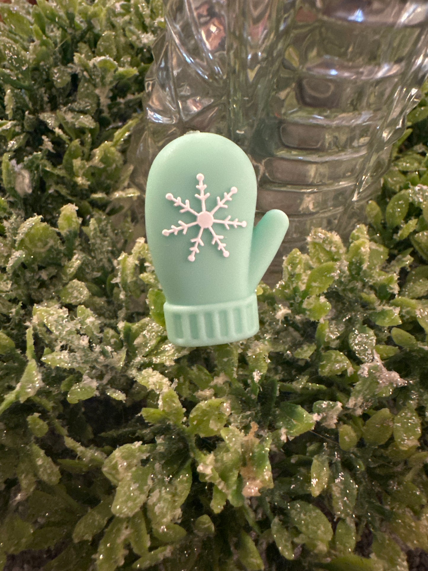 Teal snowflake Mitten Focal (3-D)