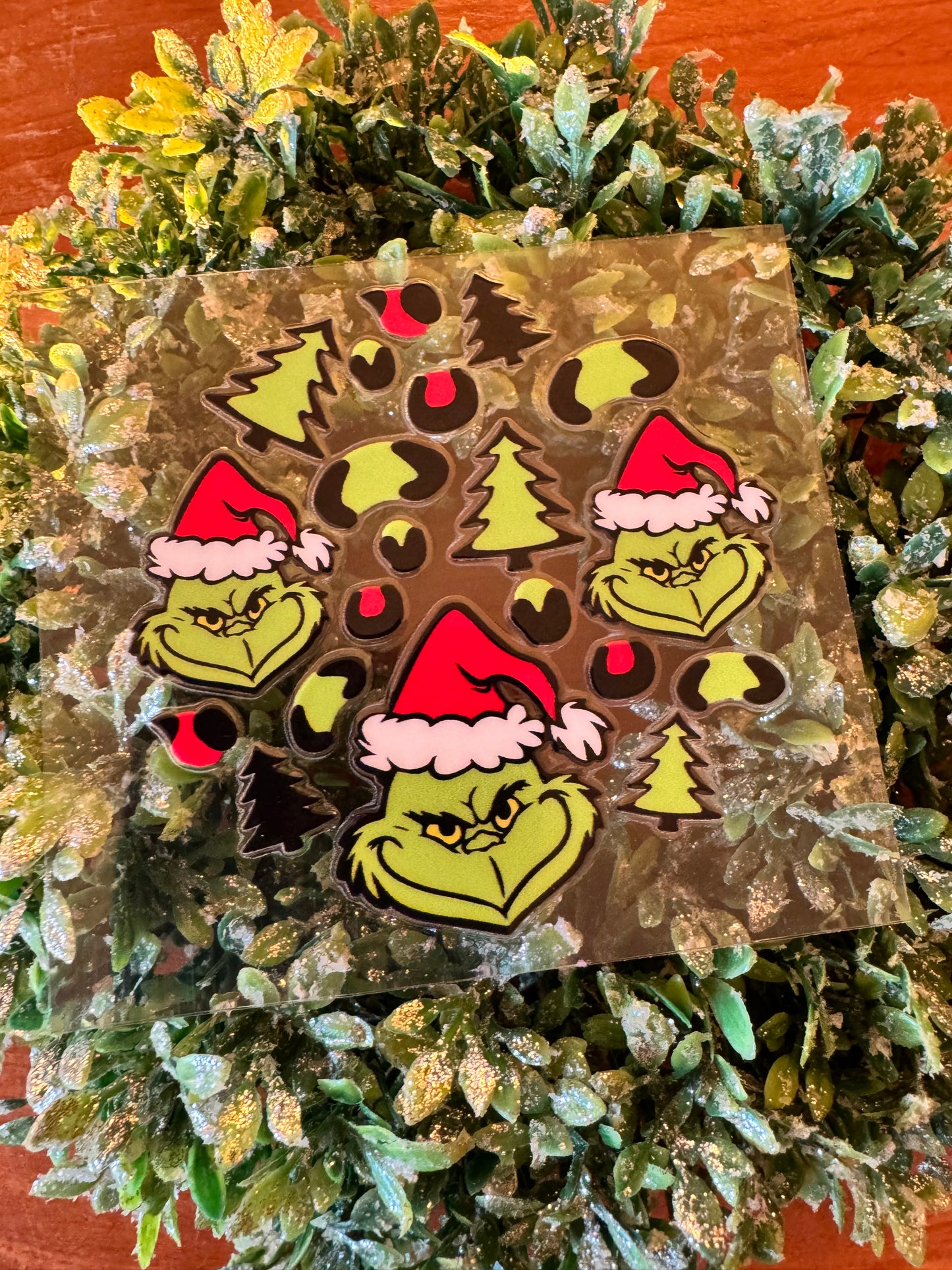 Leopard Green Guy Circle Decal