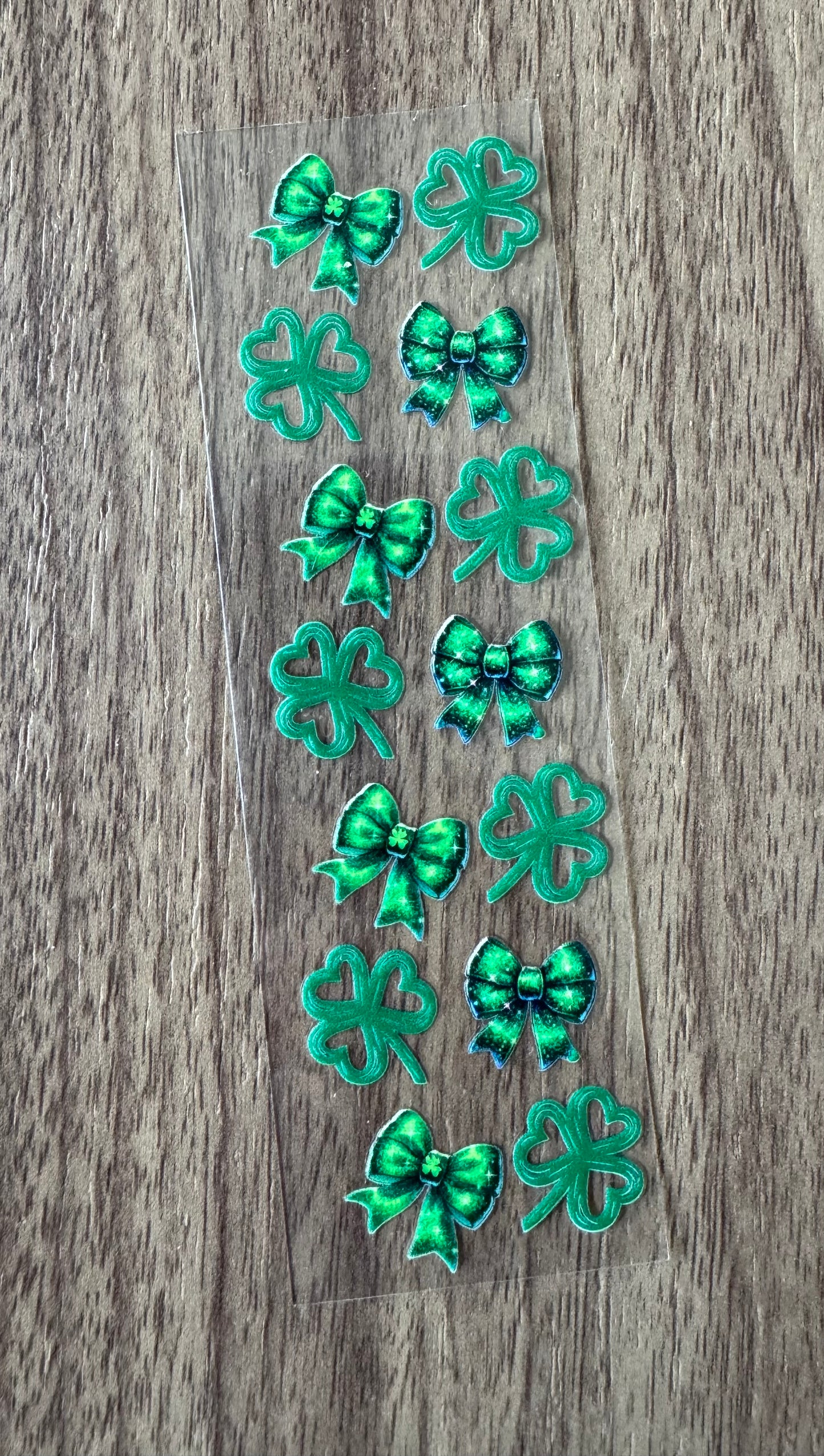 Shamrocks & Bows Pen Wrap