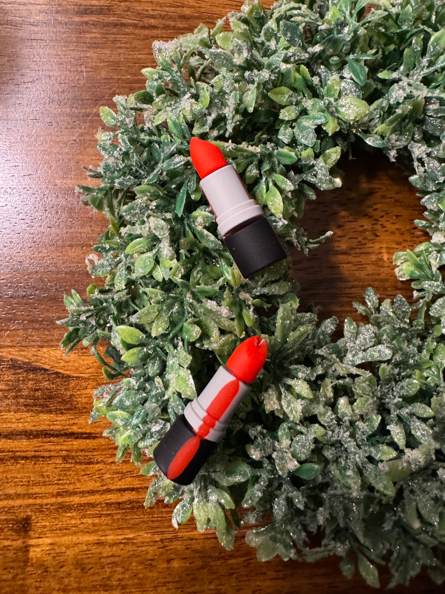 Red Lipstick Focal (3-D)