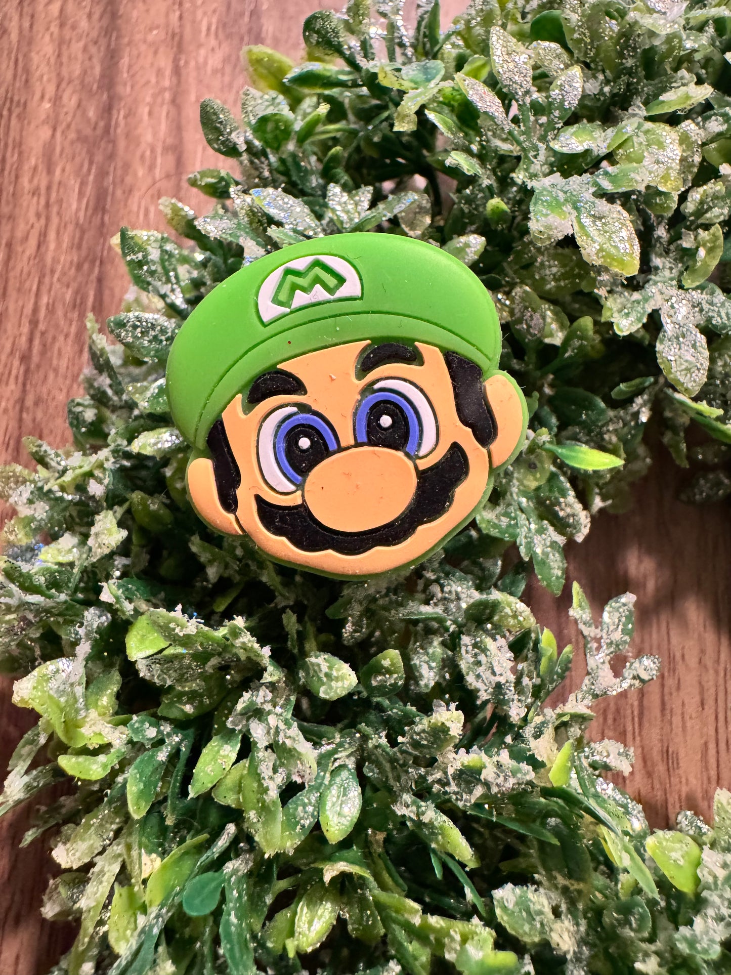 Green Super Bro Focal