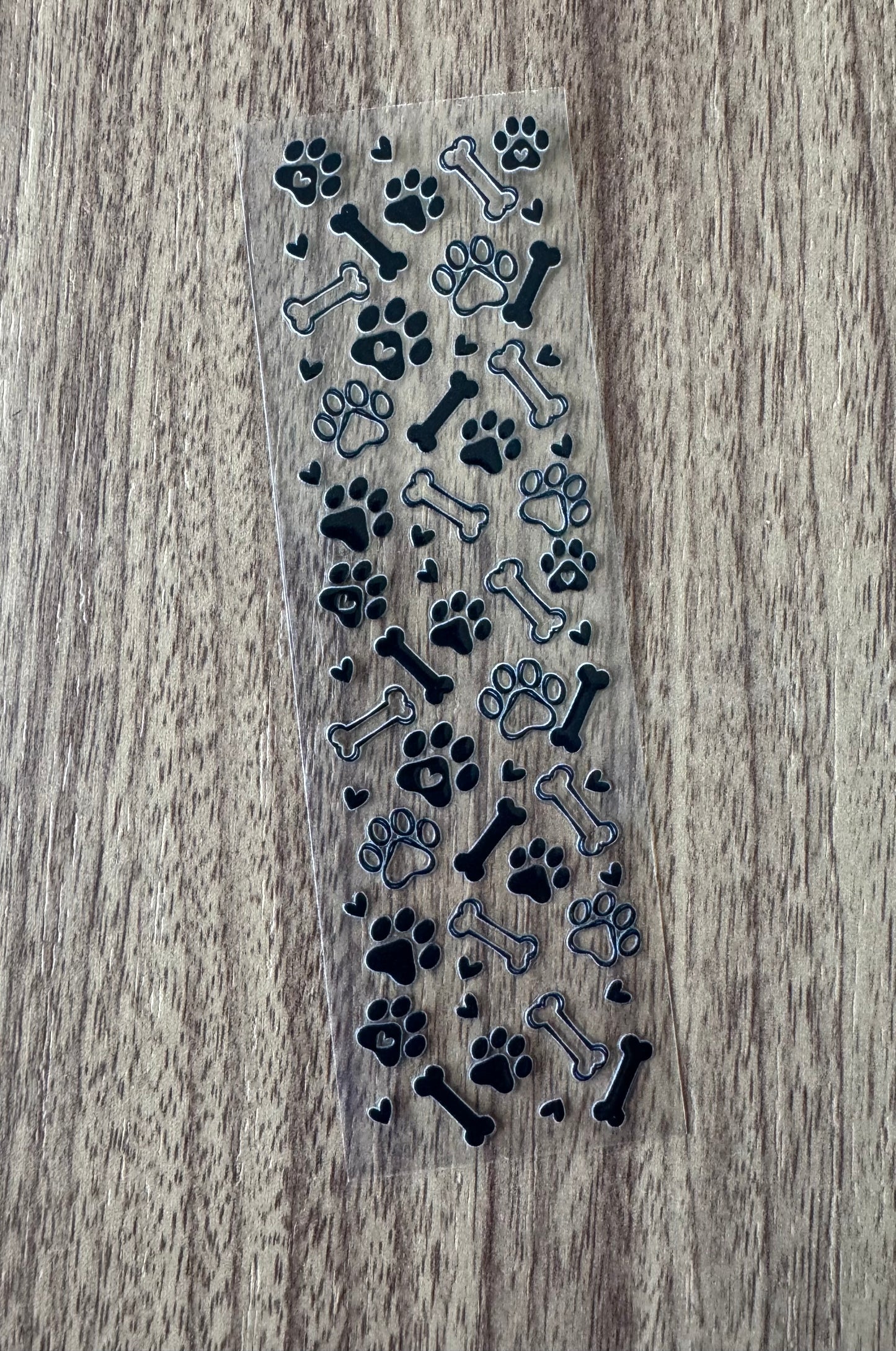 Paws & Bones Pen Wrap