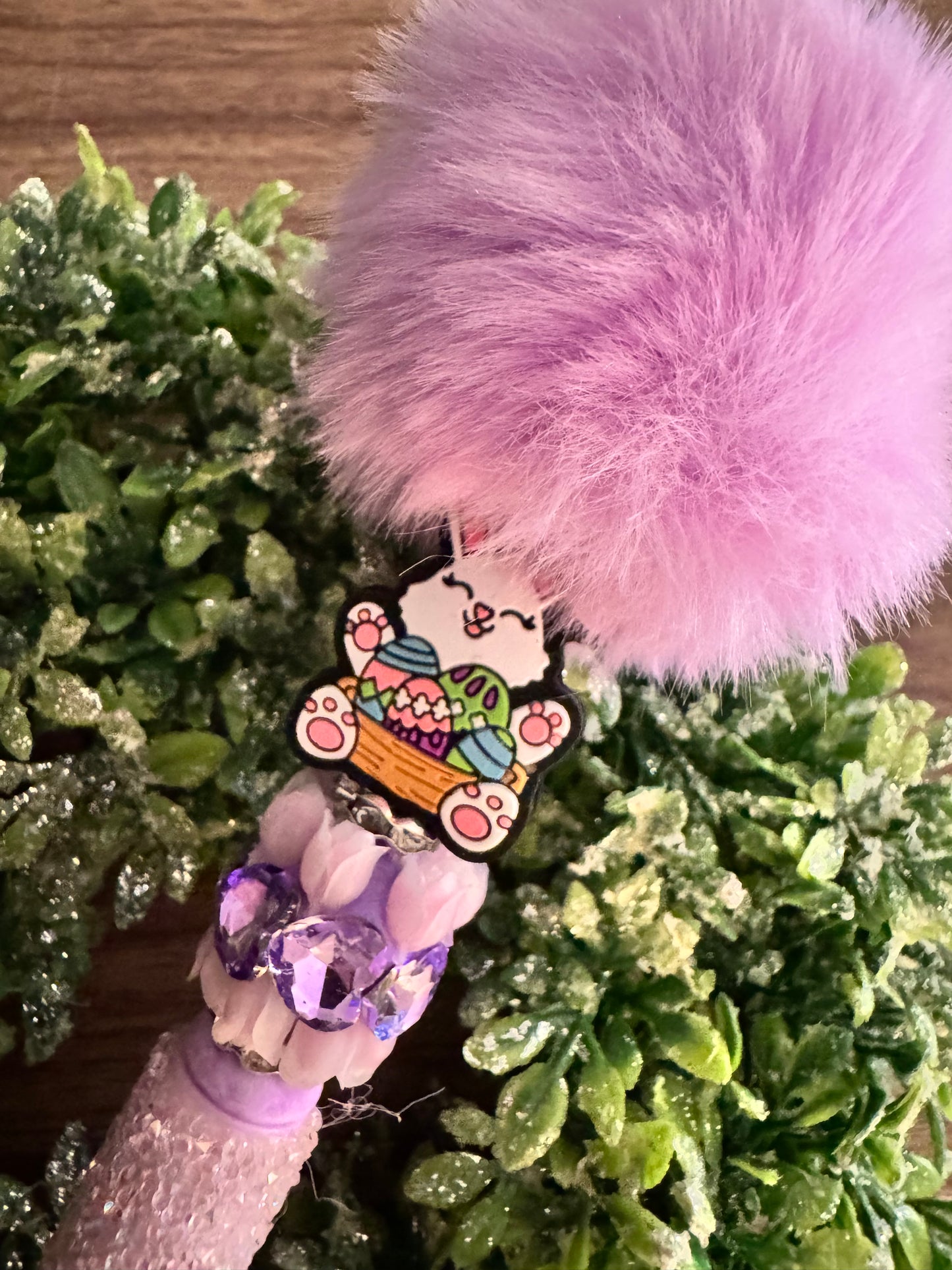 Easter Bunny Pom Pen