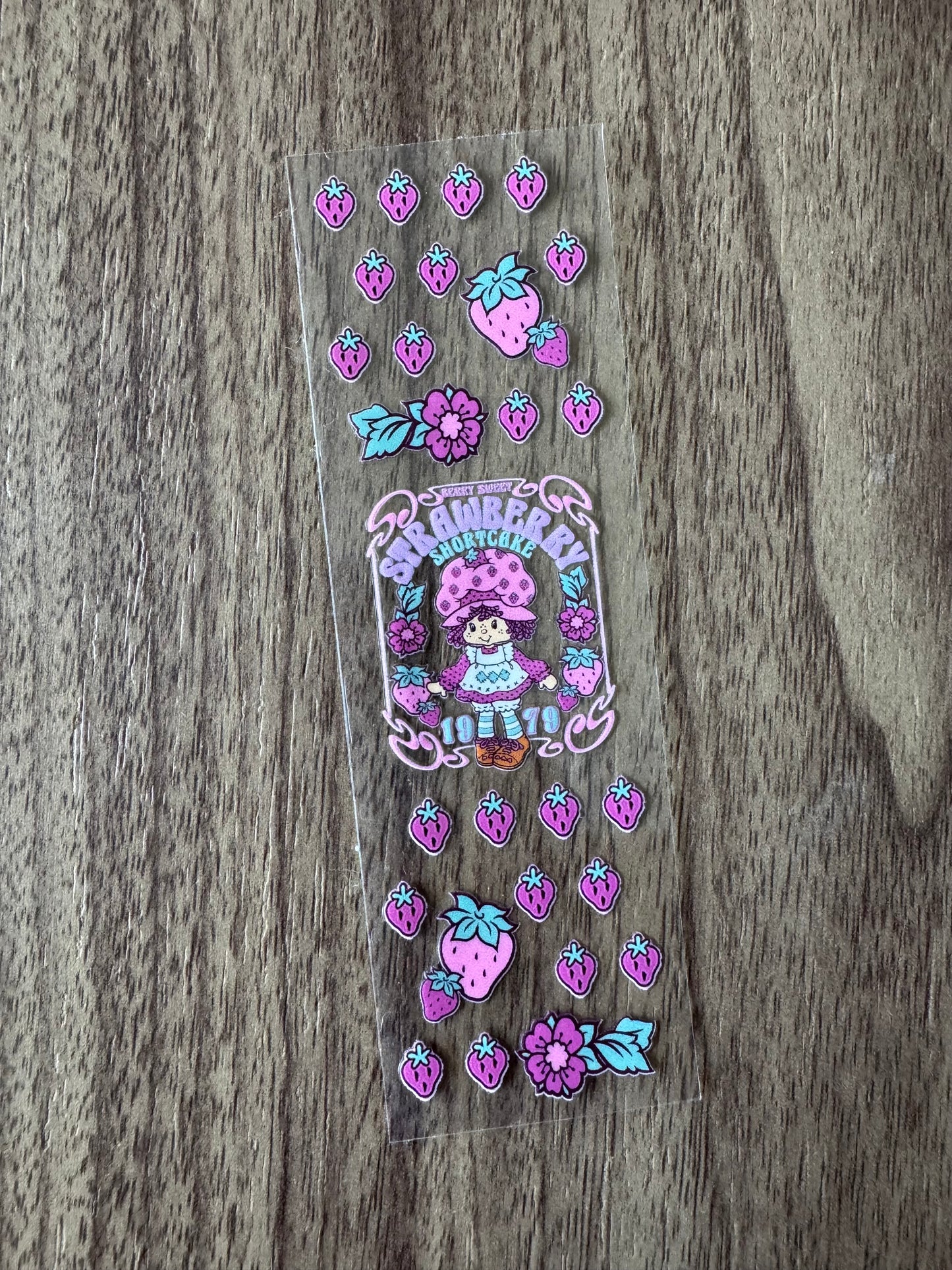 Strawberry Girl Pen Wrap