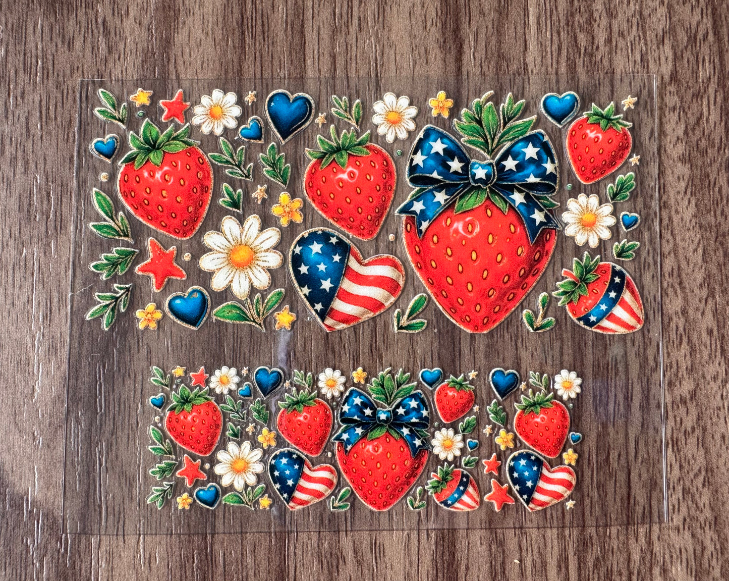 Berries & Hearts Mini Wrap