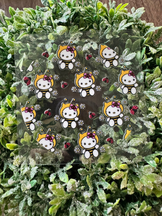 Bumble Bee Kitty Circle Decal