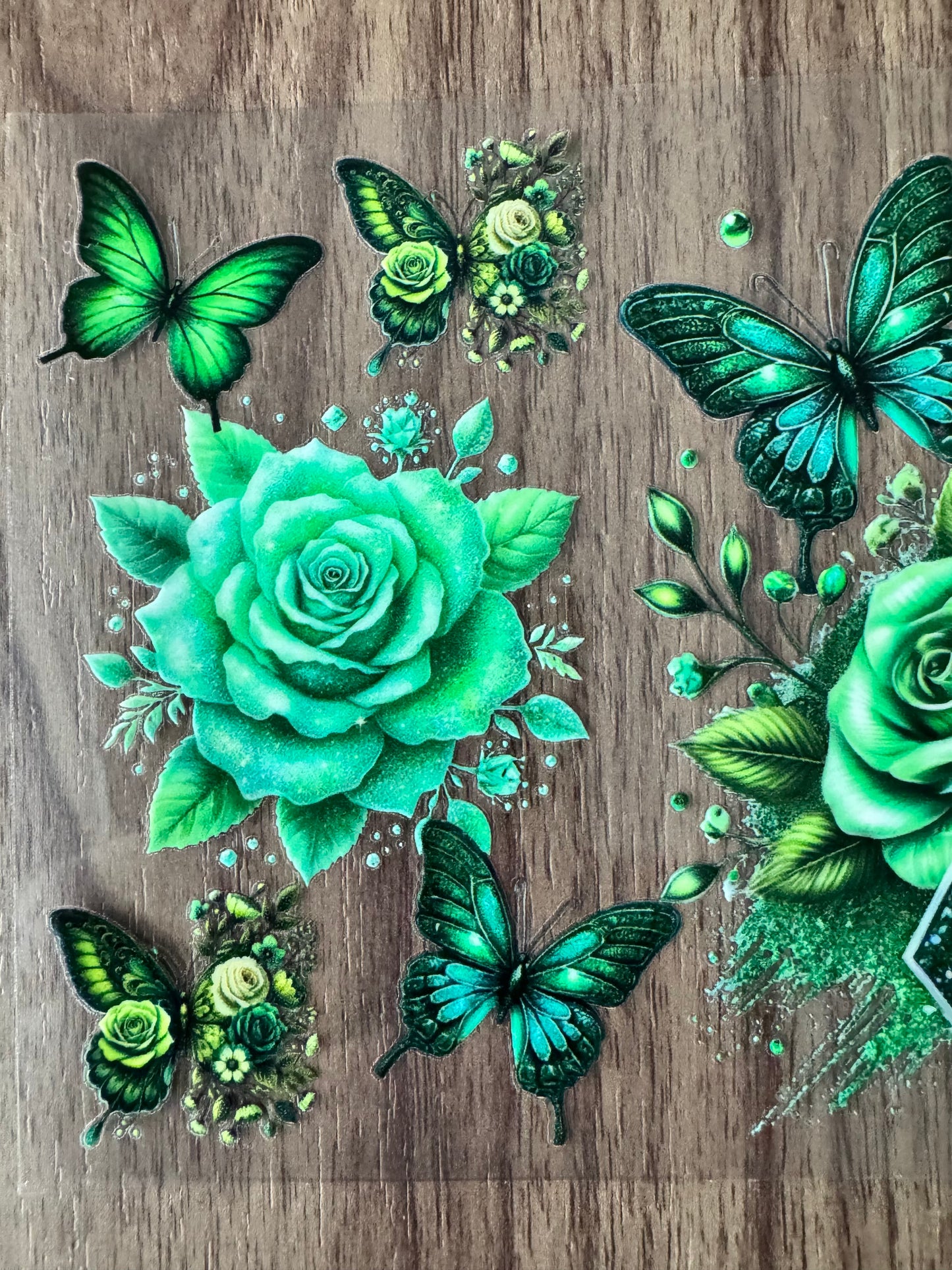 Green Sparkly Awareness Ribbon Cup Wrap