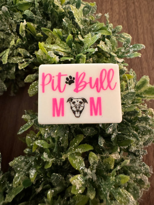 Pitbull Mom Focal