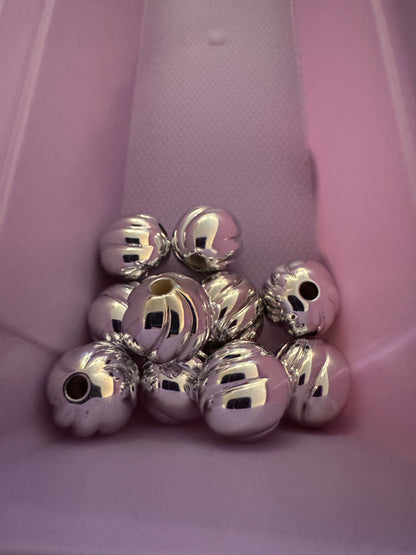 16mm Silver Swirl Beads (10pcs)