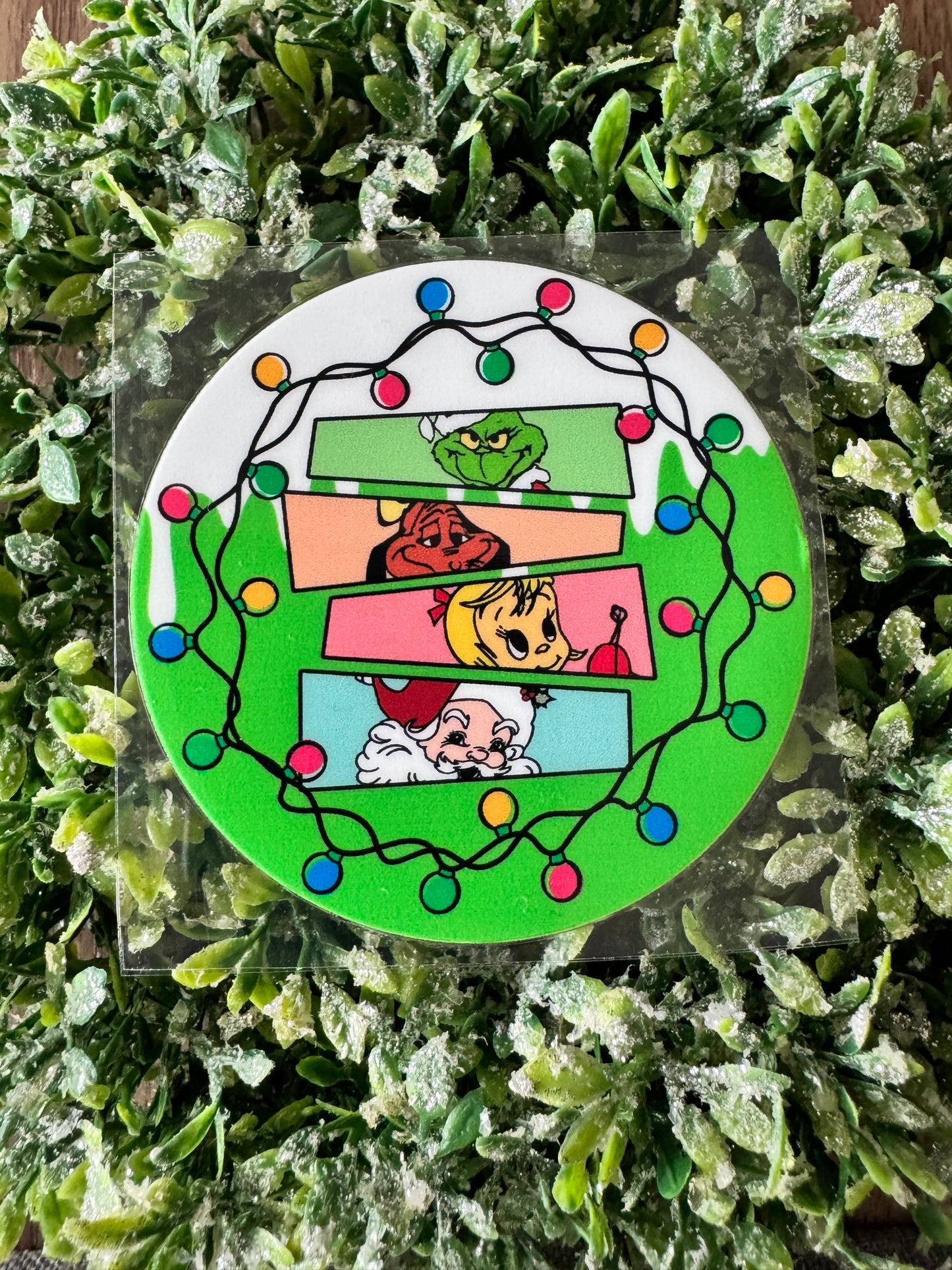 Green Guy Friends & Lights Circle Decal