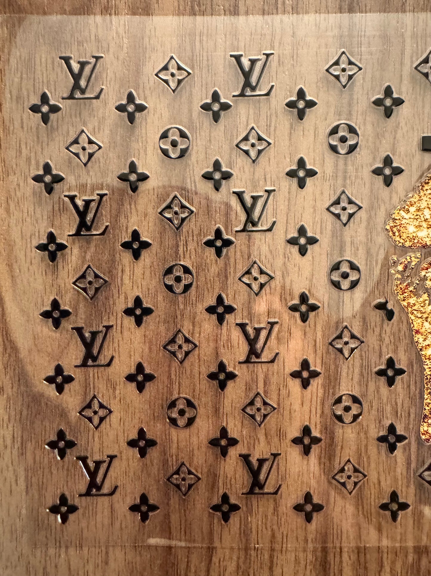 Gold Loo Boujee Lips Cup Wrap