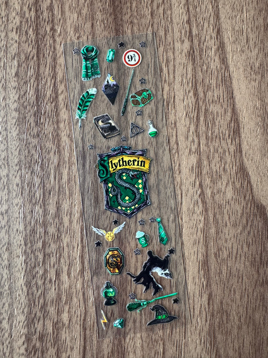 Green Wizard House Pen Wrap