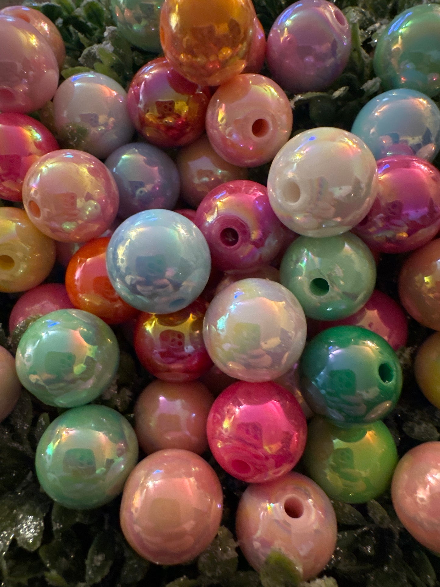 16mm Shiny Bubblegum Beads