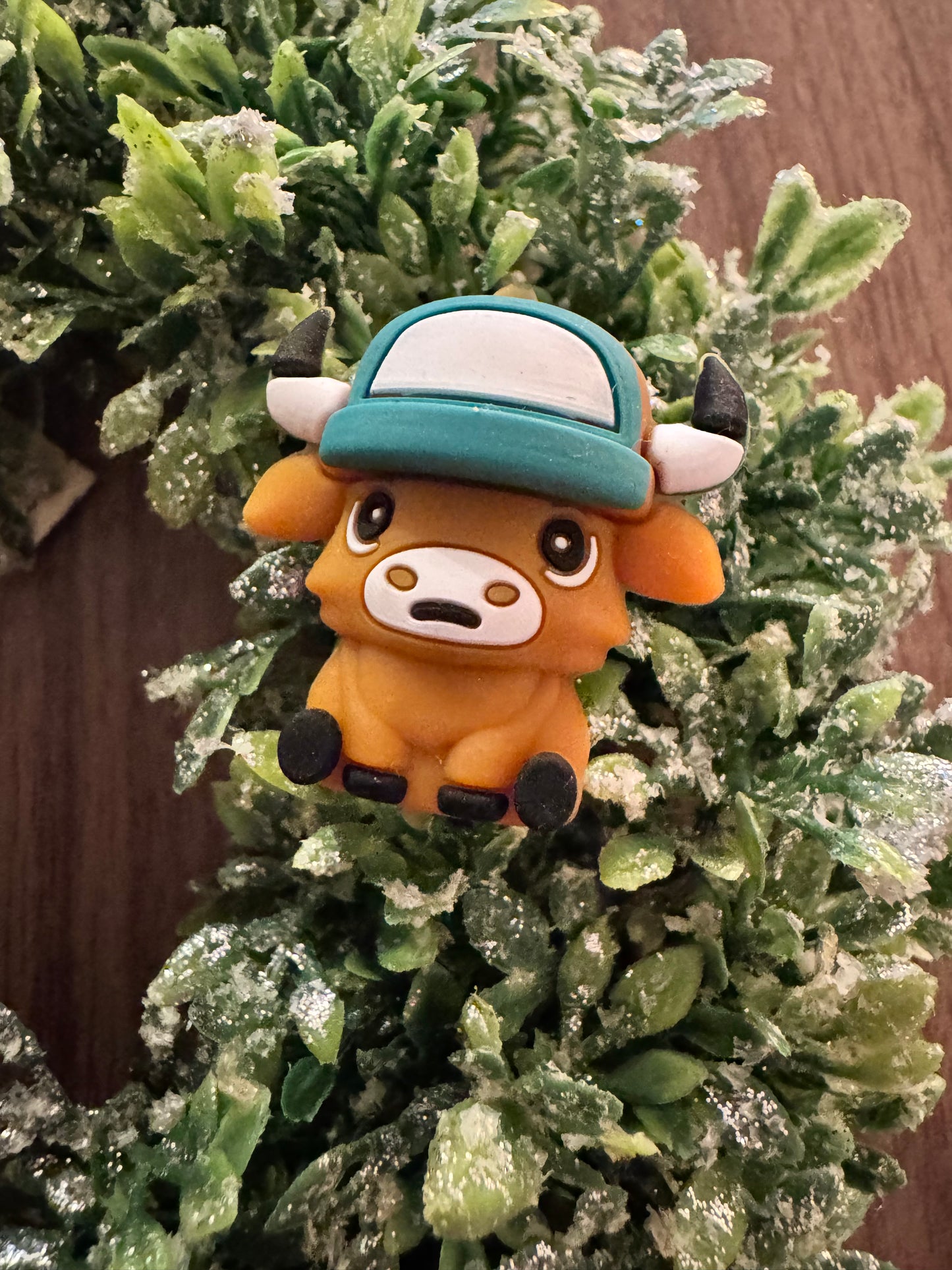 Teal Hat Cow Focal (3-D)