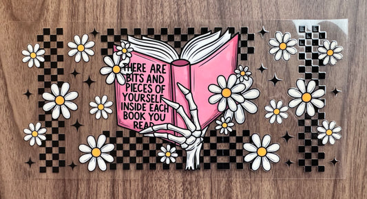 Checkered Book Cup Wrap