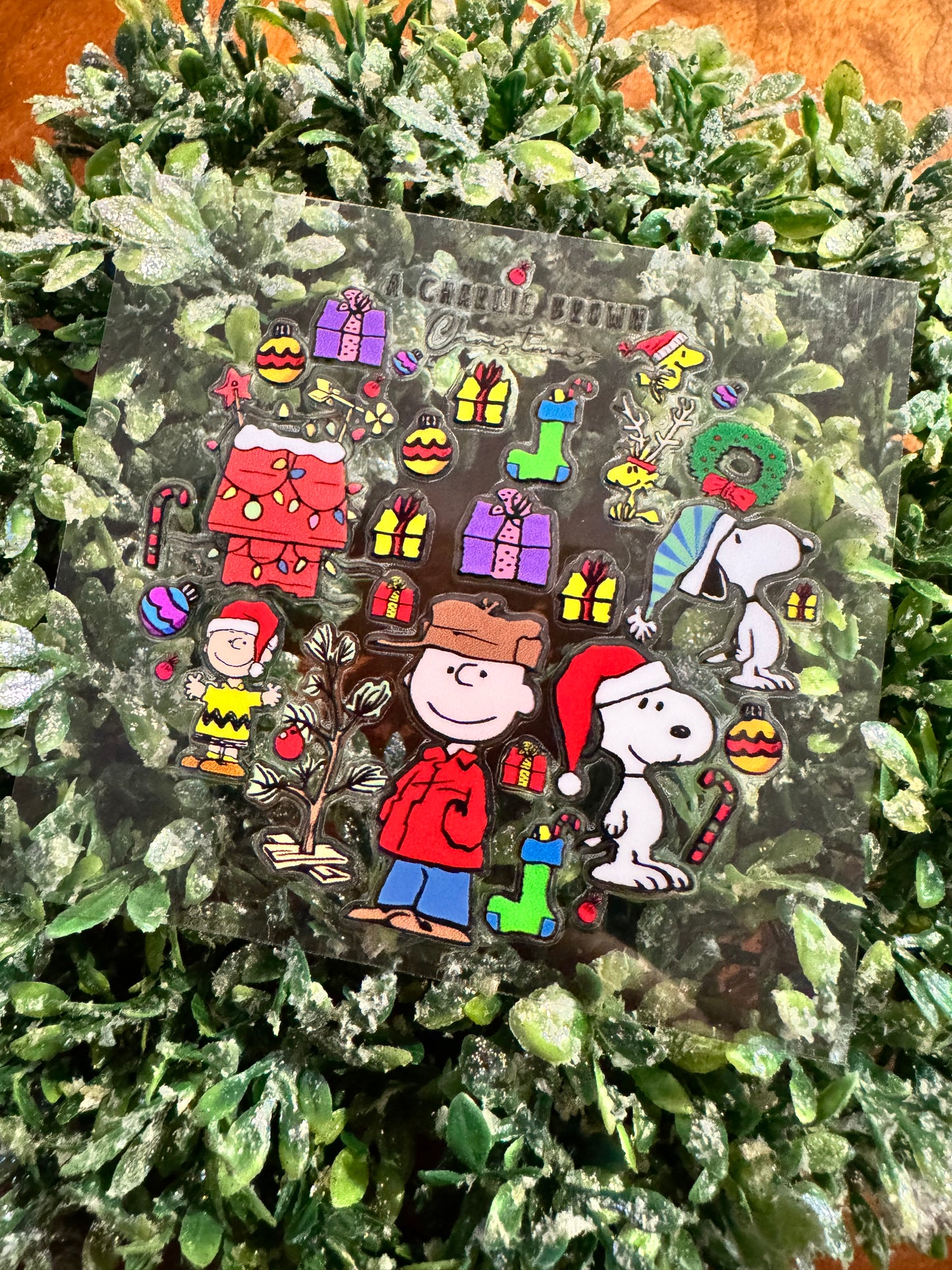 Christmas Peanut Circle Decal