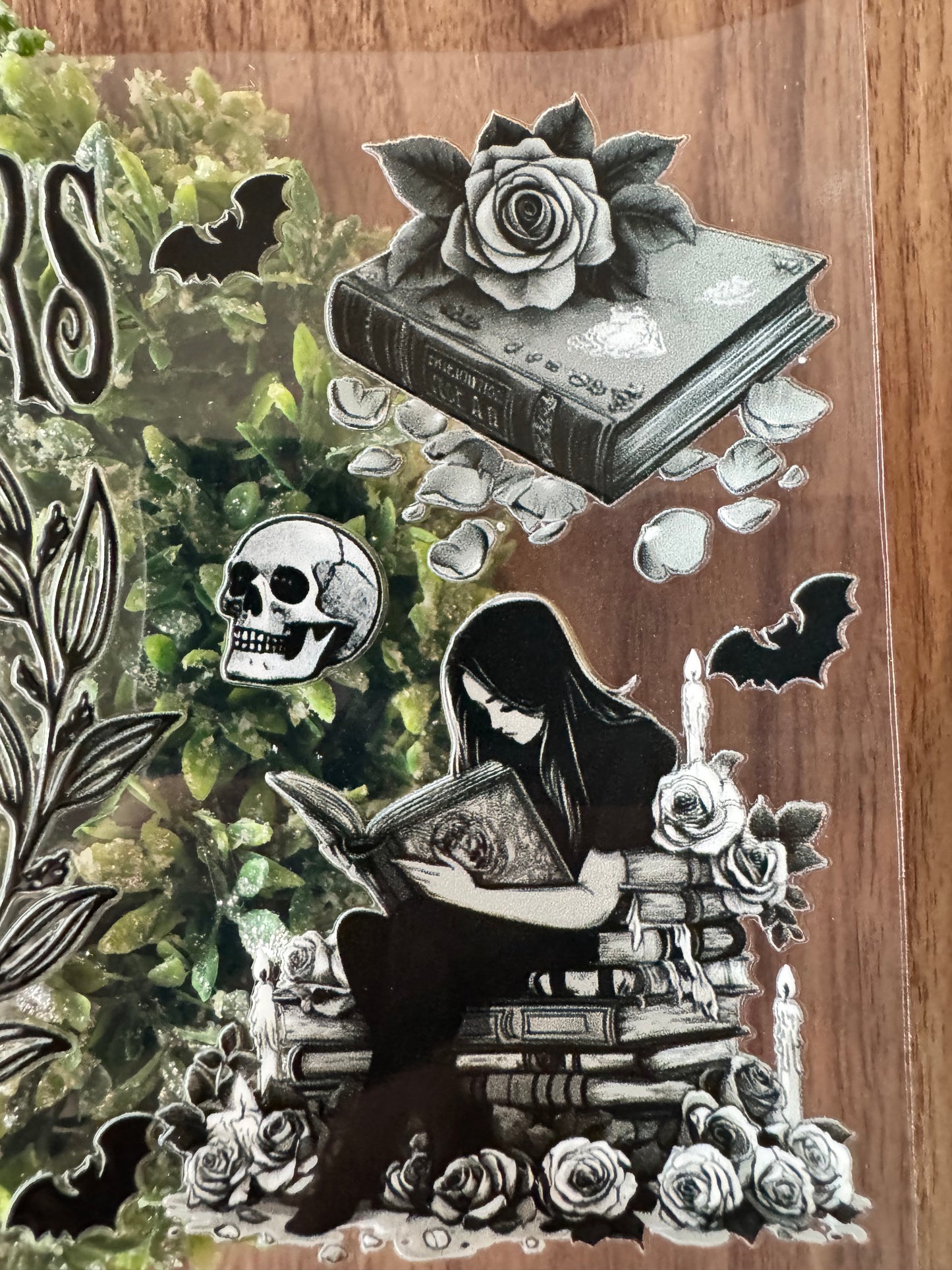 Spooky Readers Book Club Cup Wrap