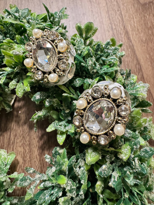 White Jewel & Pearl Topper