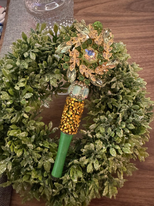 Green Crystal Wreath Pen